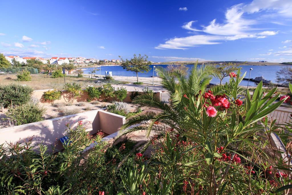 Apartments Miroslav ปอฟเลียนา ภายนอก รูปภาพ